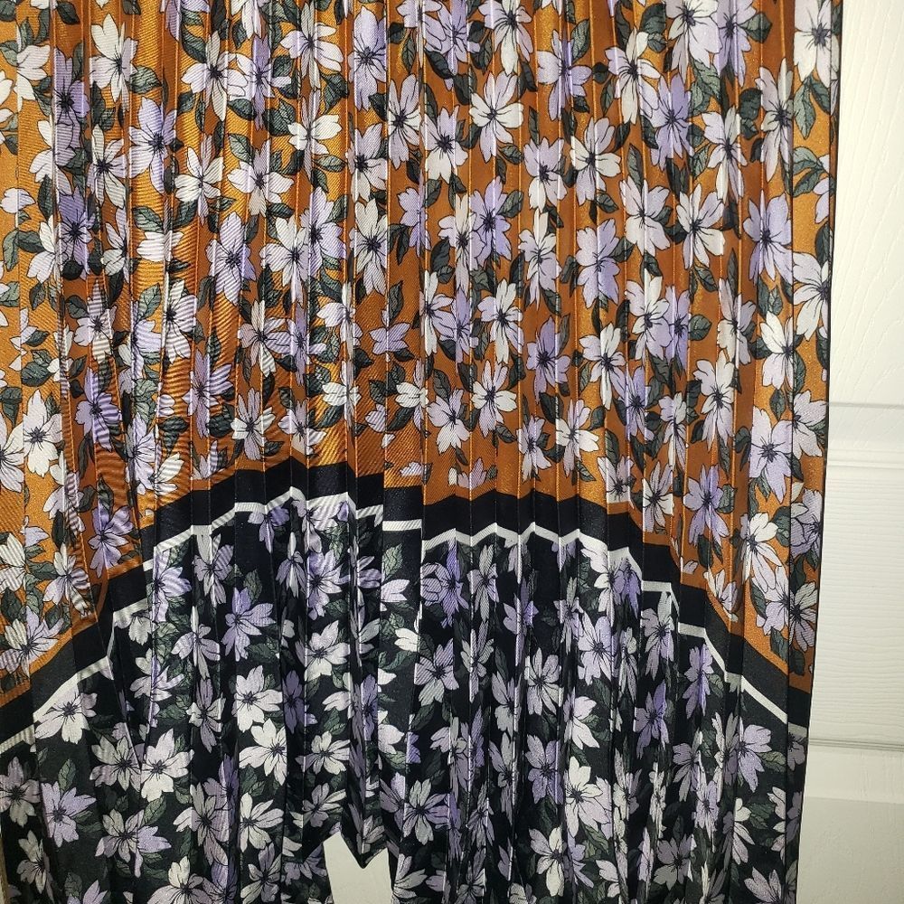 Eloquii Floral Pleated Sharkbite Dress Sz 16 - Picture 3 of 9
